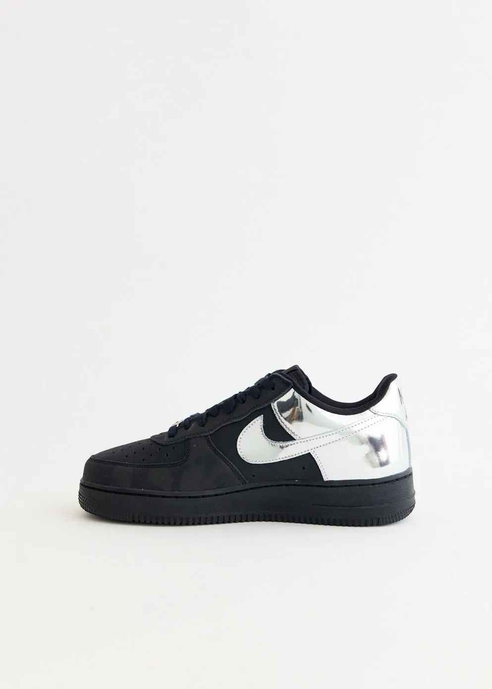 Air Force 1 Low Retro 'Black Chrome' Sneakers