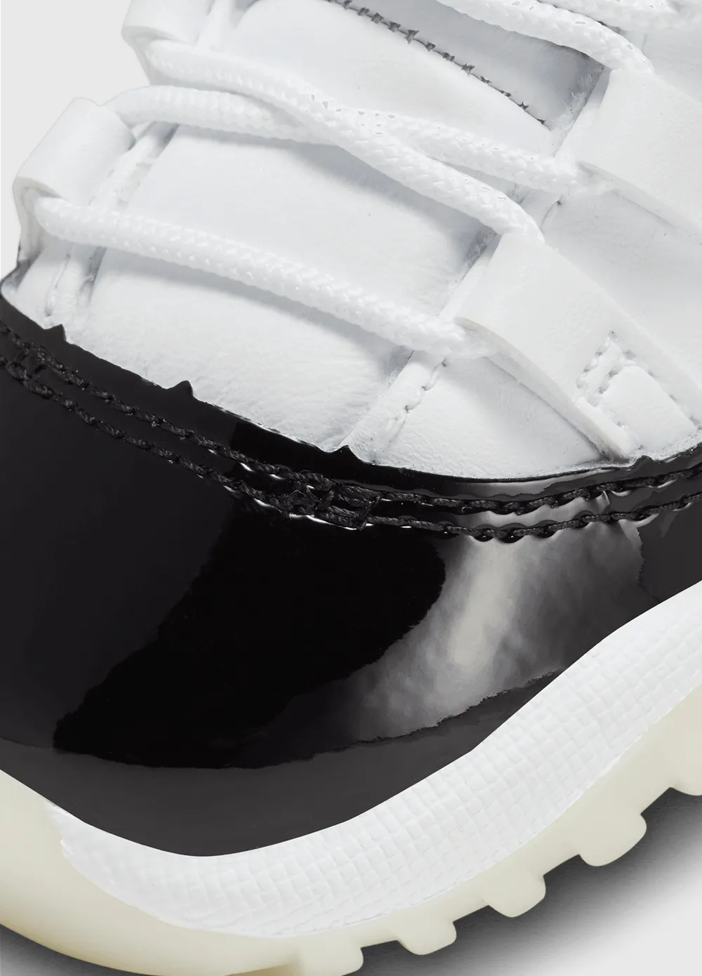 Air Jordan 11 Retro 'Gratitude' Sneakers (TD)