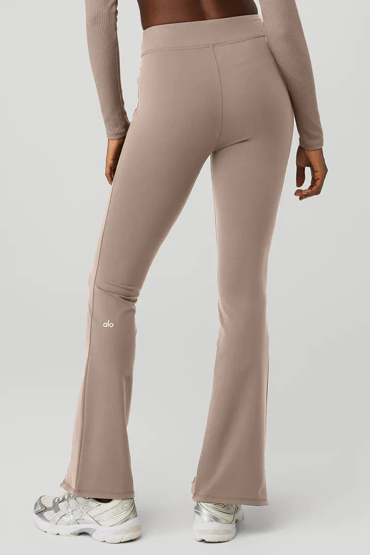 Alo Yoga Women's Airbrush High Waist Flutter Leggings - Taupe Tan