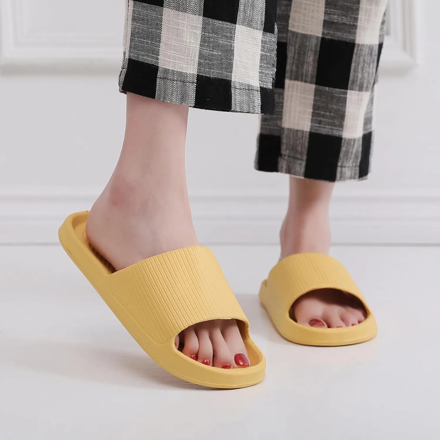 Bathroom Slipper Womens Pillow Slippers Mens Shower Shoes Bath Slippers Drainage Hole Comfortable Soft Sole