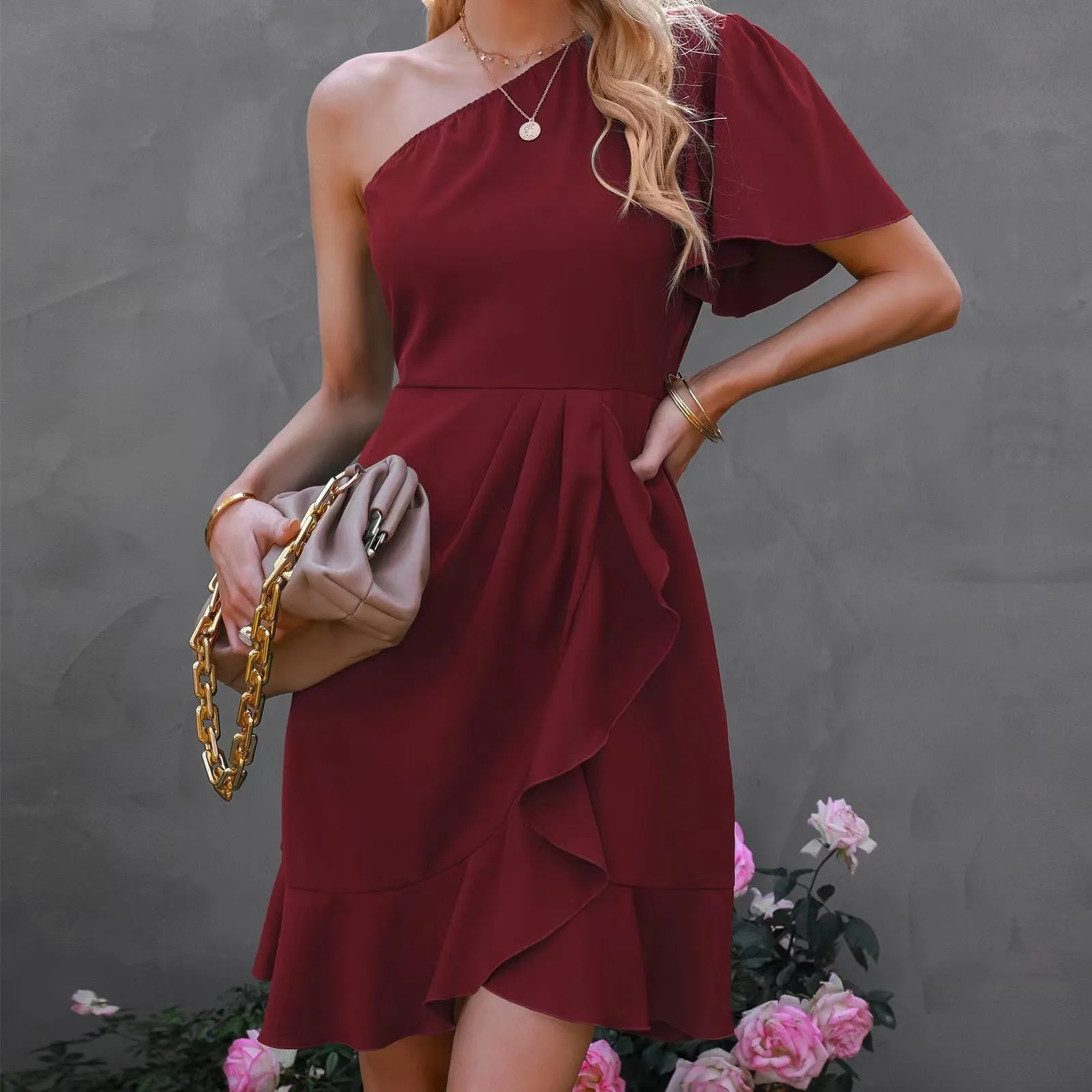 Ivyshape | Chic Mono One-Shoulder Dress for Women
