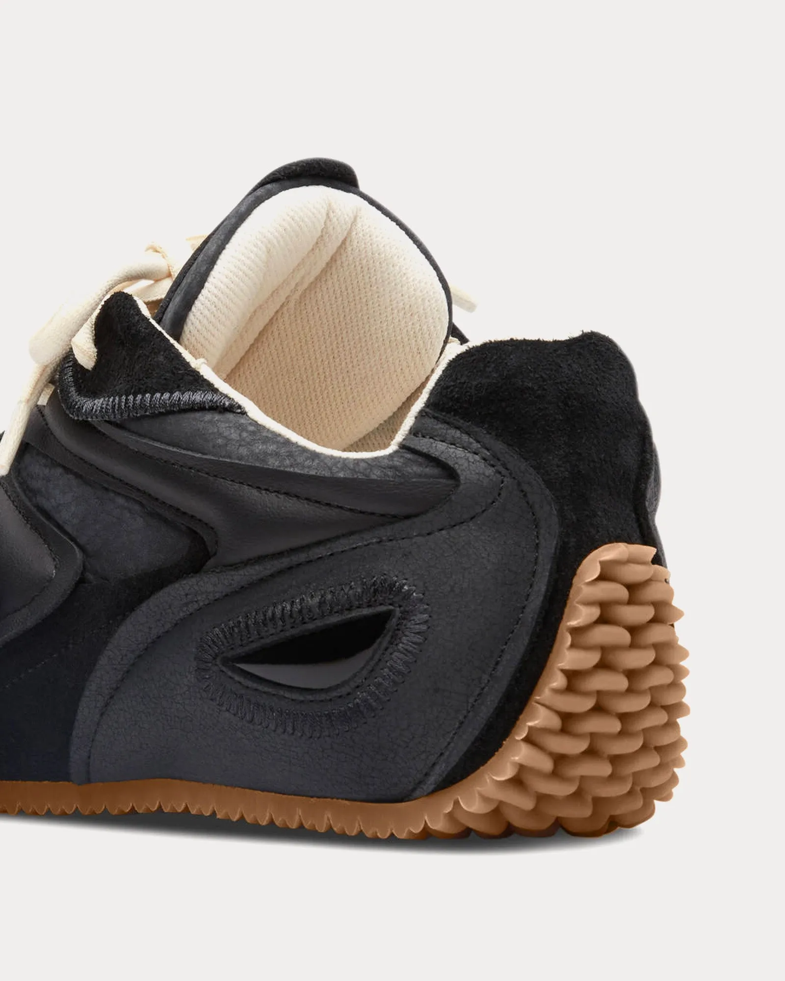 Slow Runner Black / Gum Low Top Sneakers