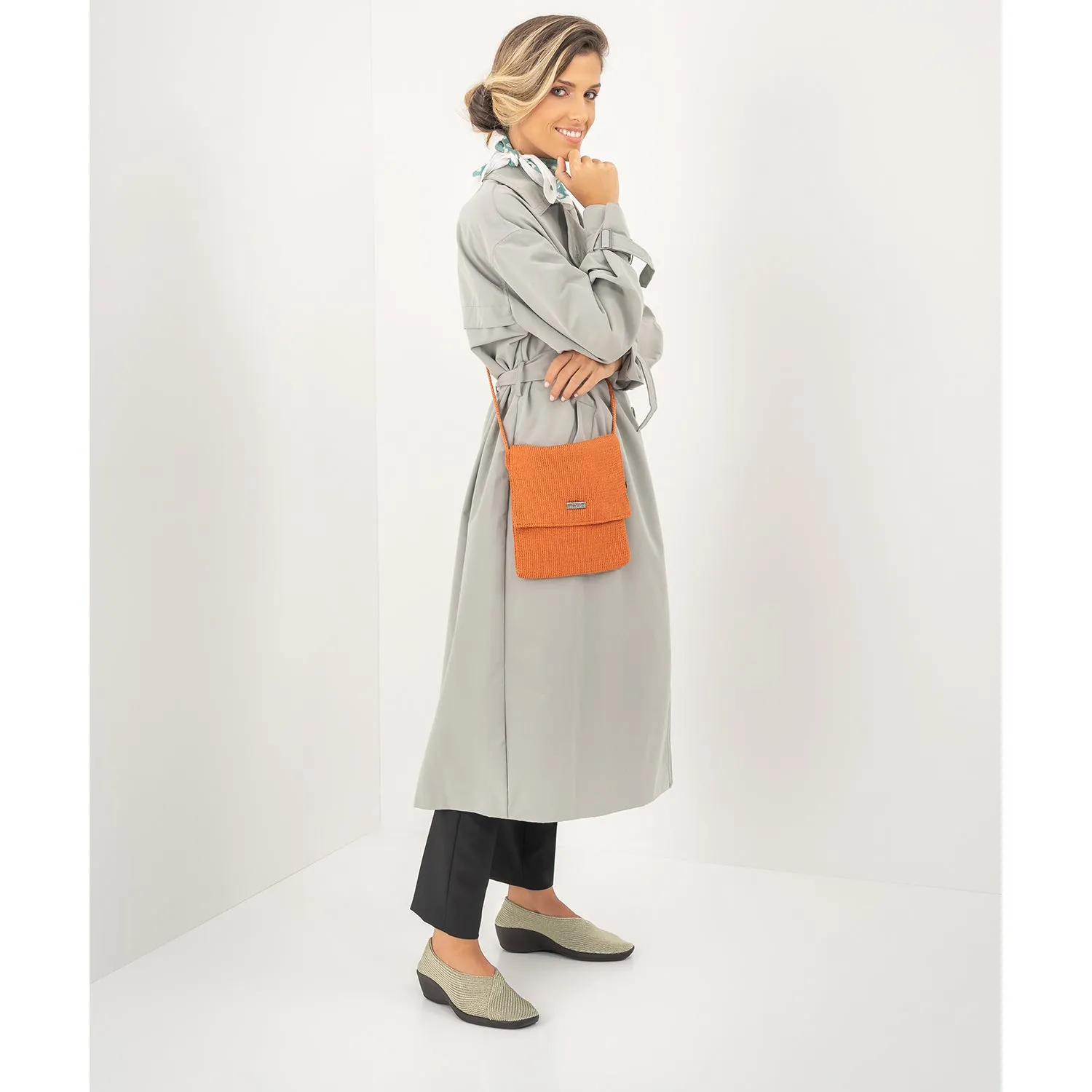 Women's Arcopedico Mailu Beige Knit Nylon