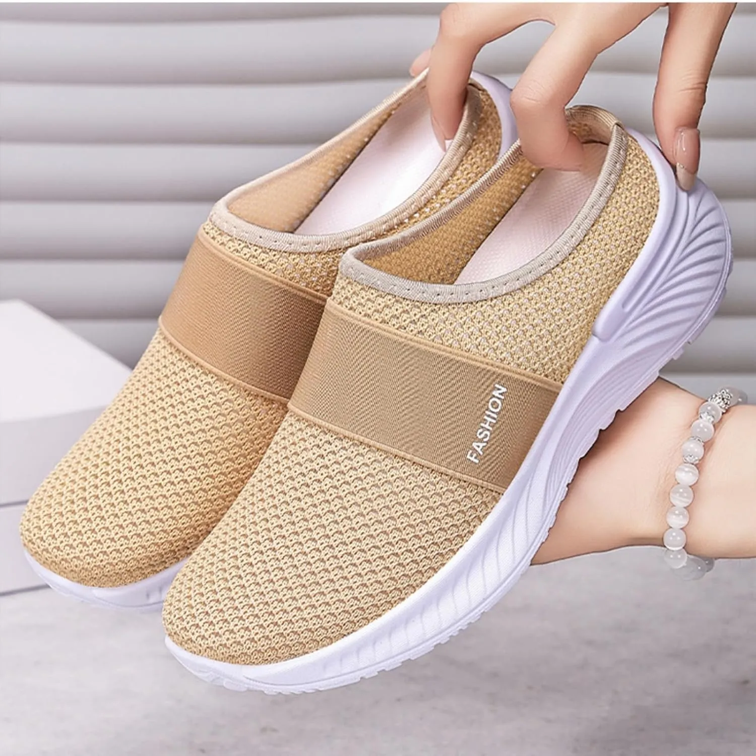 Women's Slippers Slip on Mules Clogs Lightweight Breathable Walking Sneakers Comfort Backless Shoes Quick Drying Garden Shoes Orthopedic Diabetic Shoe with Arch-Support